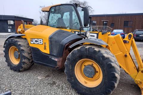 JCB