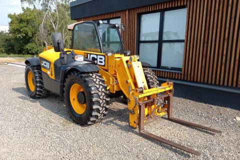 JCB