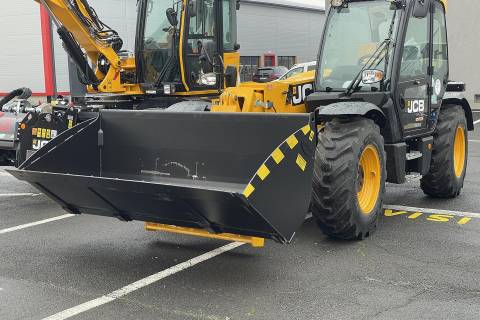 JCB