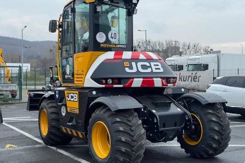 JCB